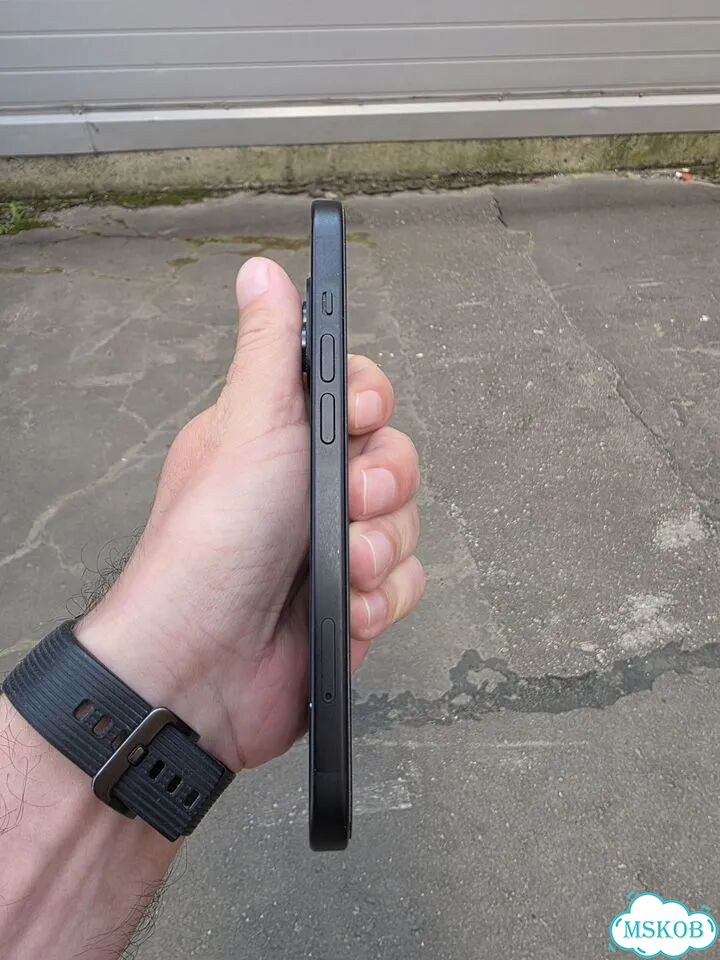 iPhone 15, 128 ГБ, SIM + eSIM фото 4