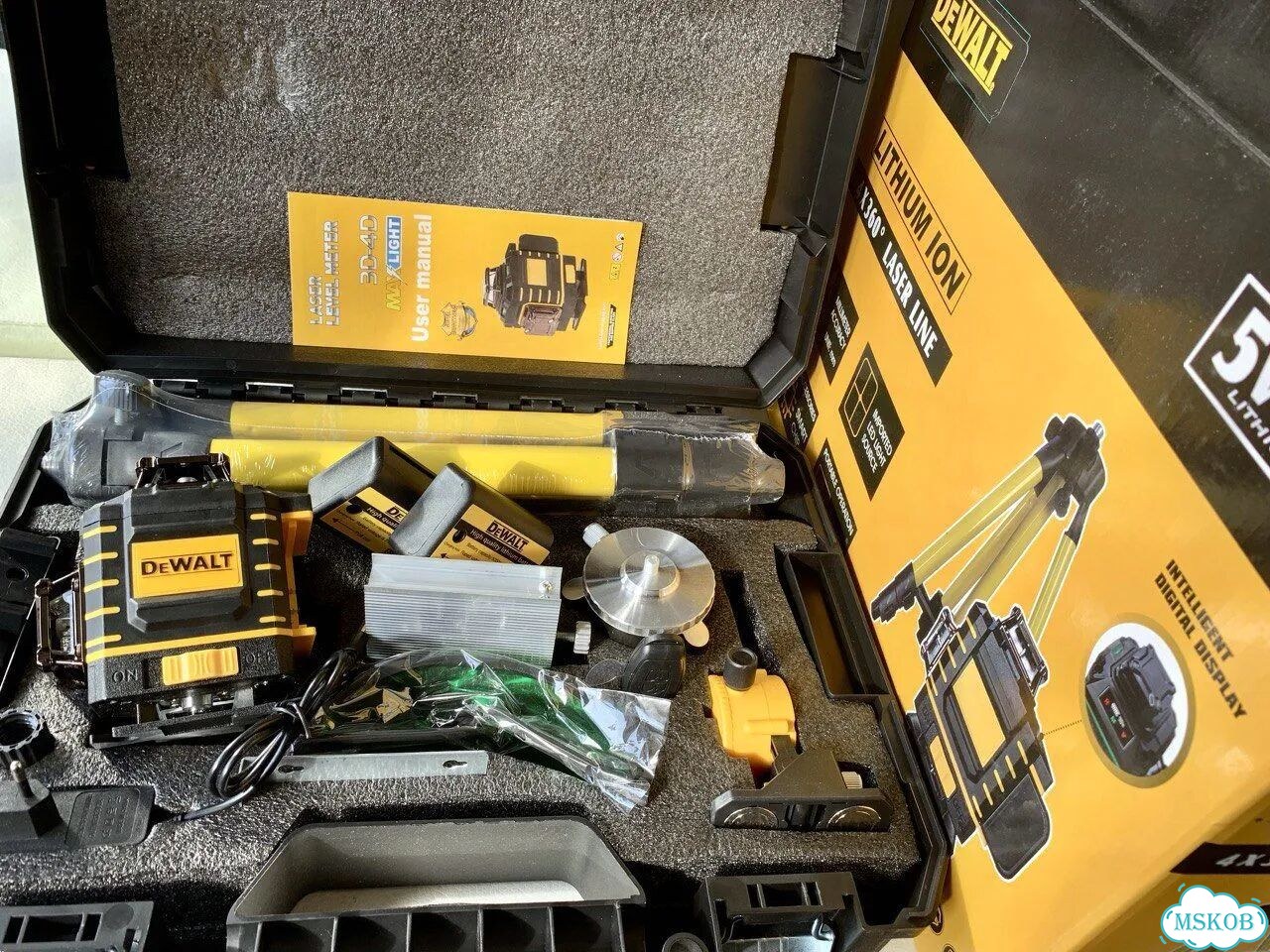 Лазерный уровень нивелир 360 Dewalt со штативом 4 фото 1