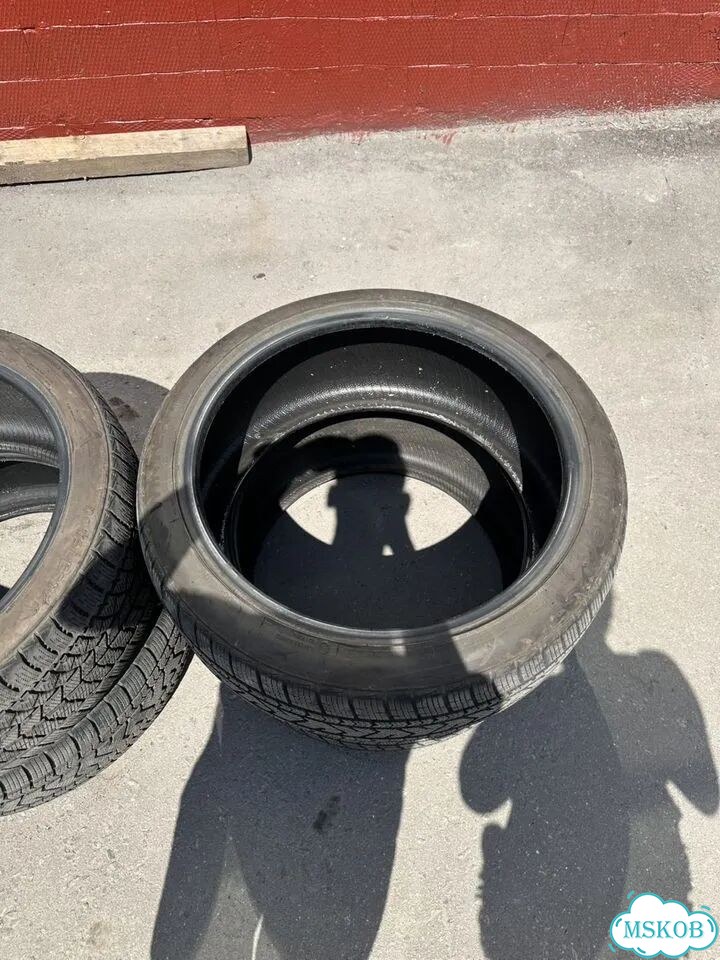 Tourador Winter Pro TSU1 245/40 R20 и 275/35 R20 102T фото 4
