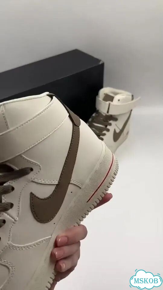 Кроссовки Nike Air Force 1 High фото 1
