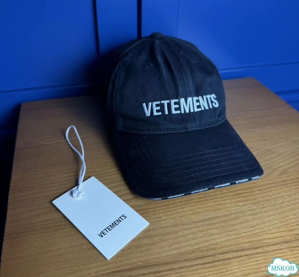Кепка Vetements big logo оригинал фото 1