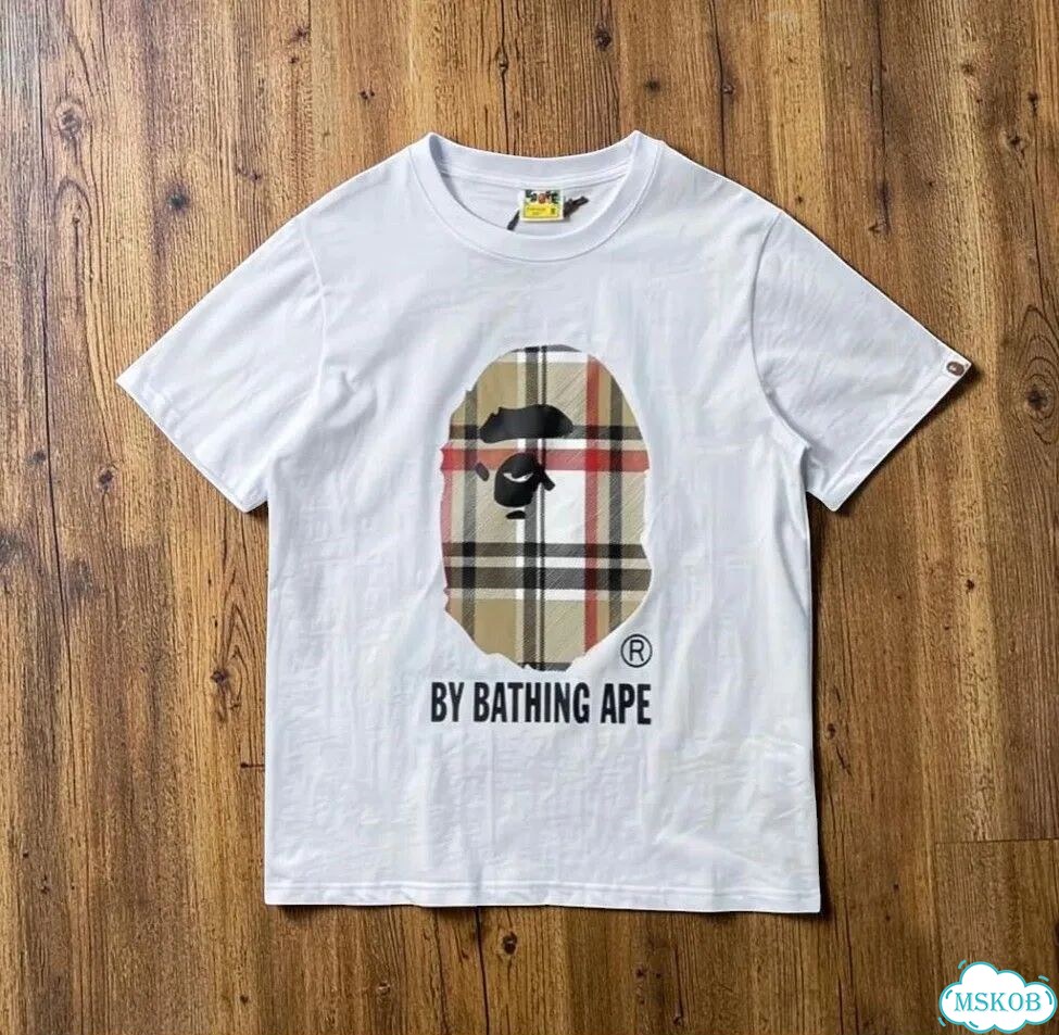 Футболка bape burberry фото 1