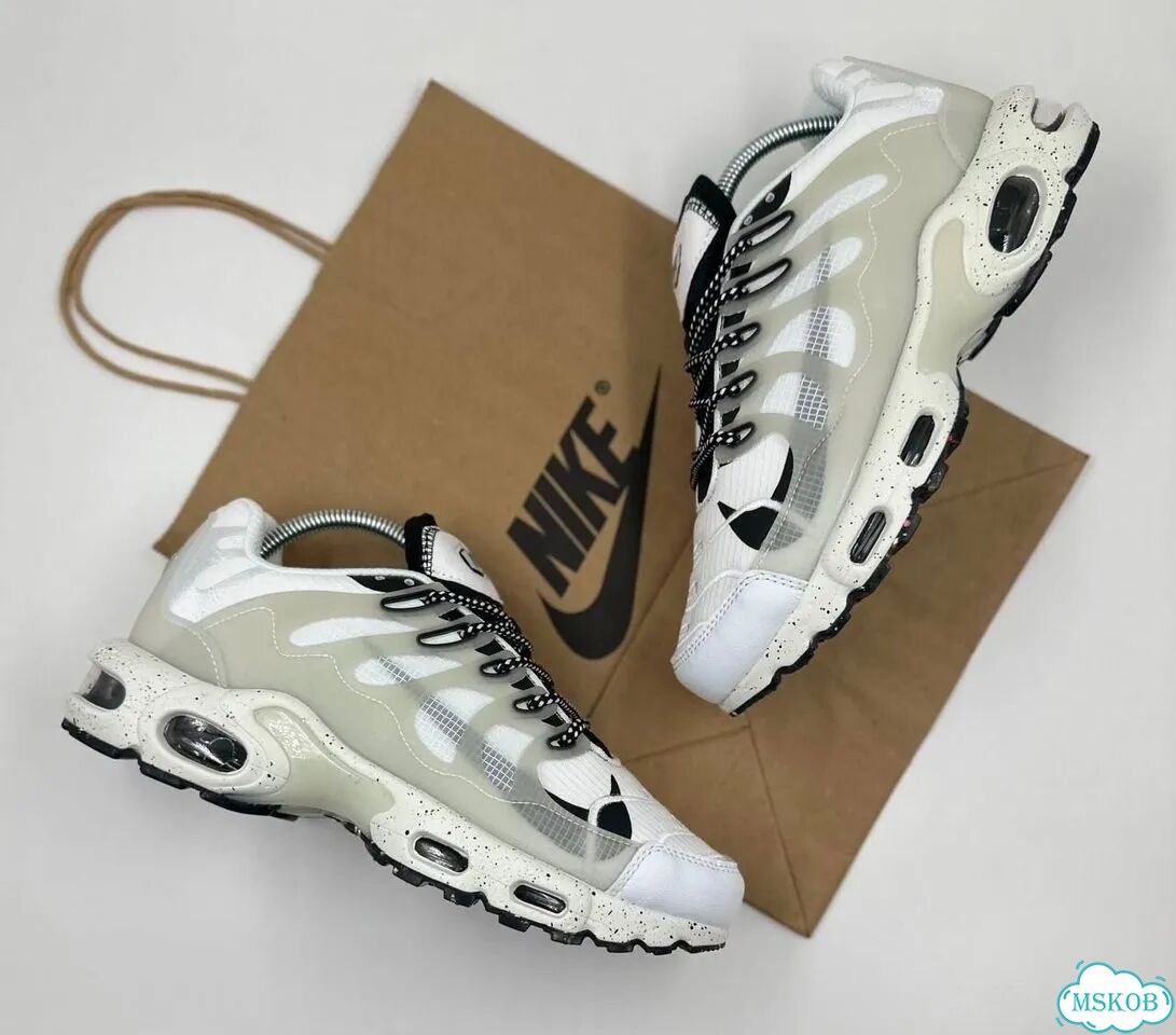 Nike Air Max Plus White Black фото 4