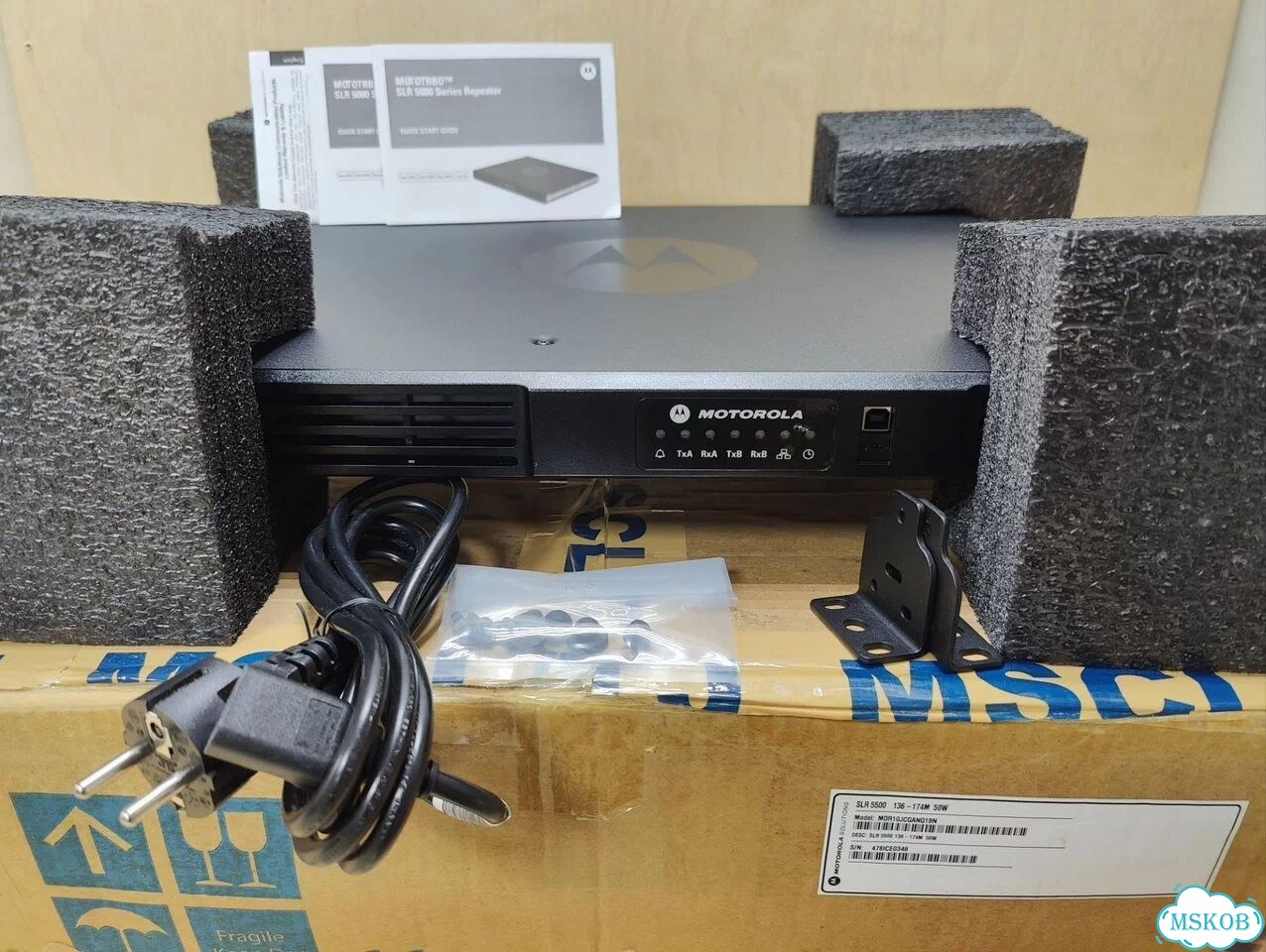 Ретранслятор Motorola SLR 5500 VHF новый фото 10