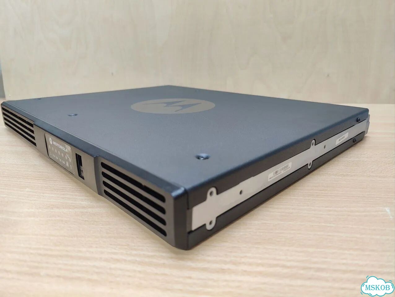 Ретранслятор Motorola SLR 5500 VHF новый фото 3