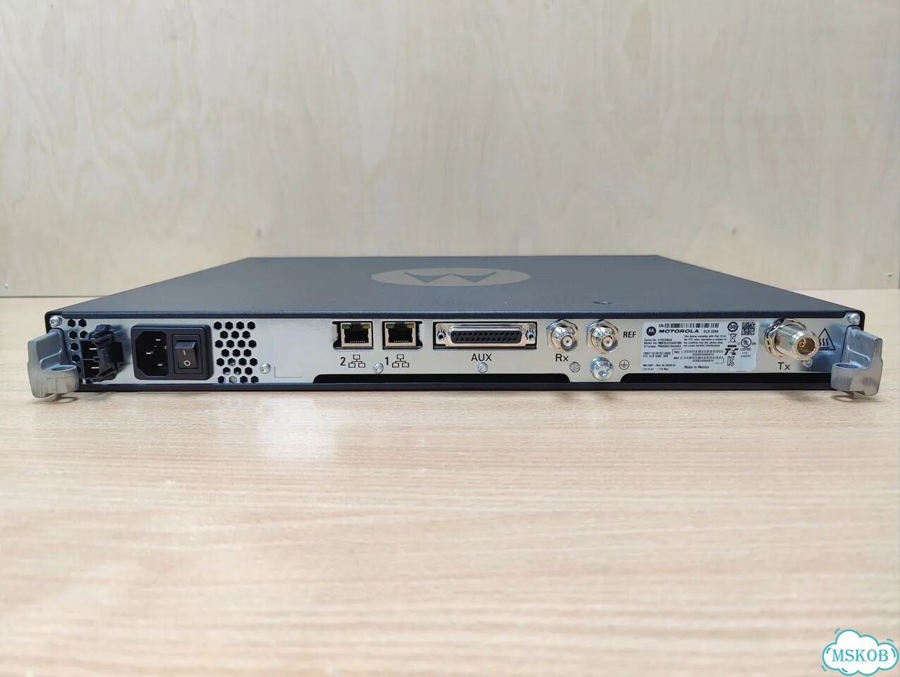 Ретранслятор Motorola SLR 5500 VHF новый фото 4
