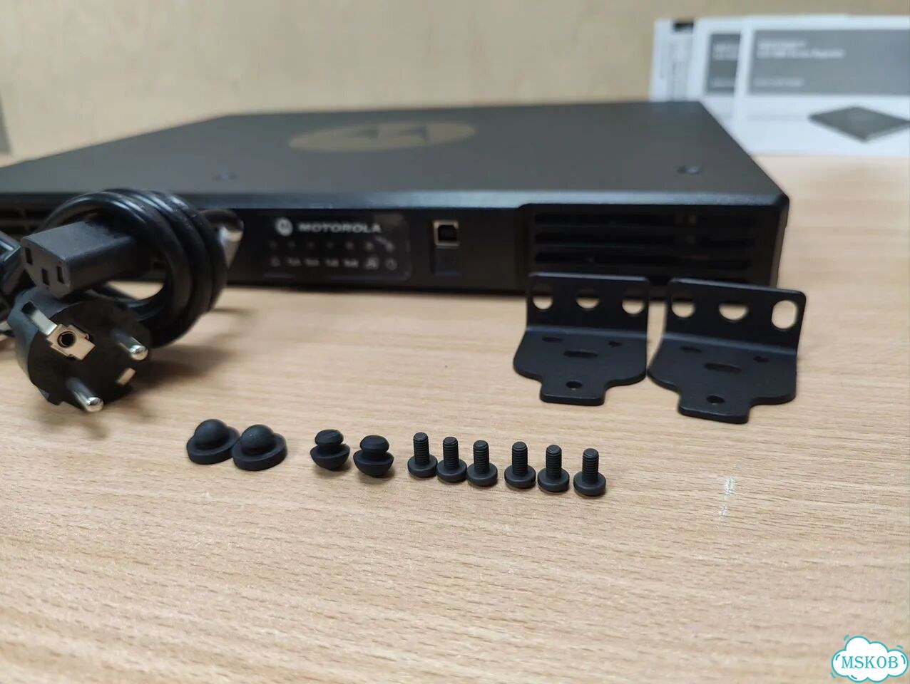 Ретранслятор Motorola SLR 5500 VHF новый фото 8