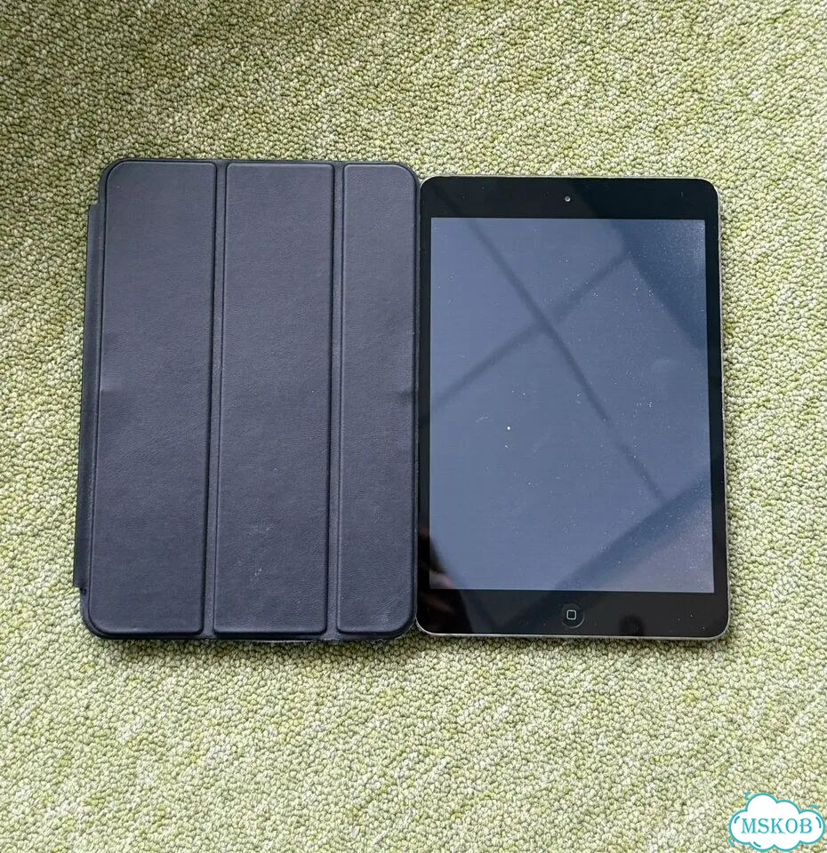 iPad mini 1 не работает, в коллекцию фото 2