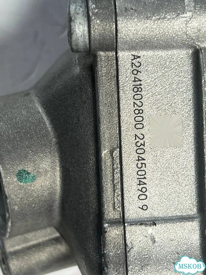 Масляный насос Mercedes A2641802900 M264 фото 8