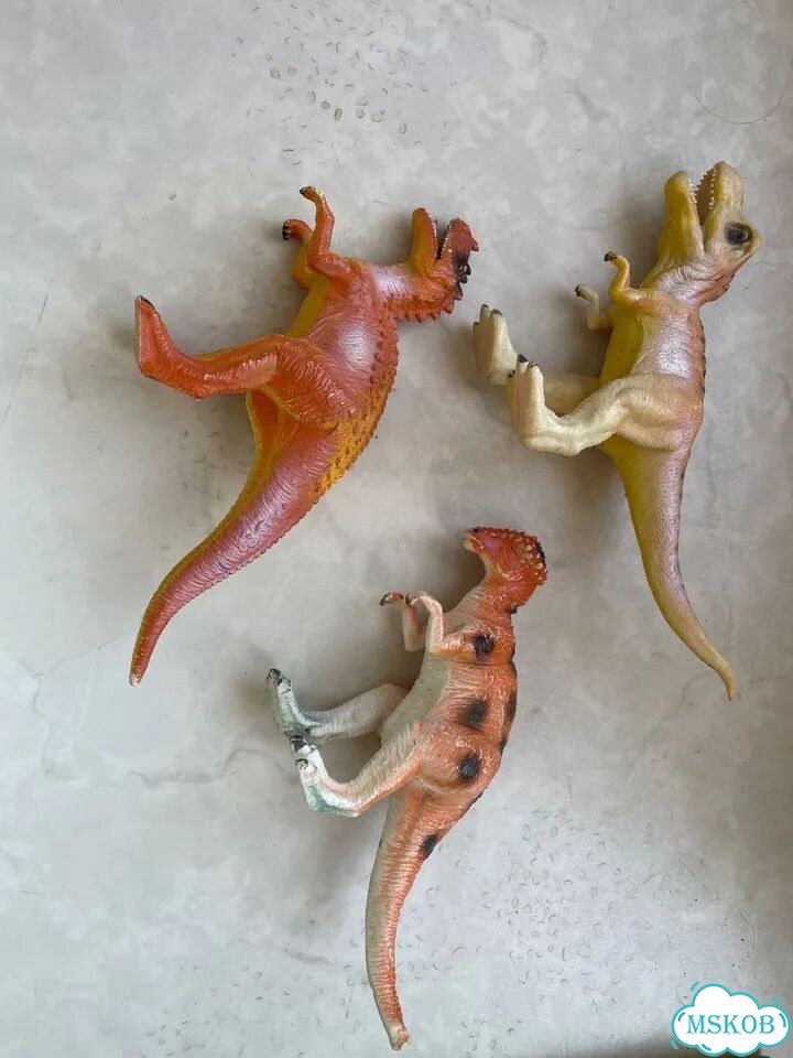 Динозавры игрушки фото 1