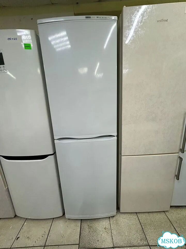 Холодильник бу фото 1