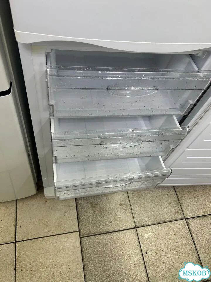 Холодильник бу фото 4