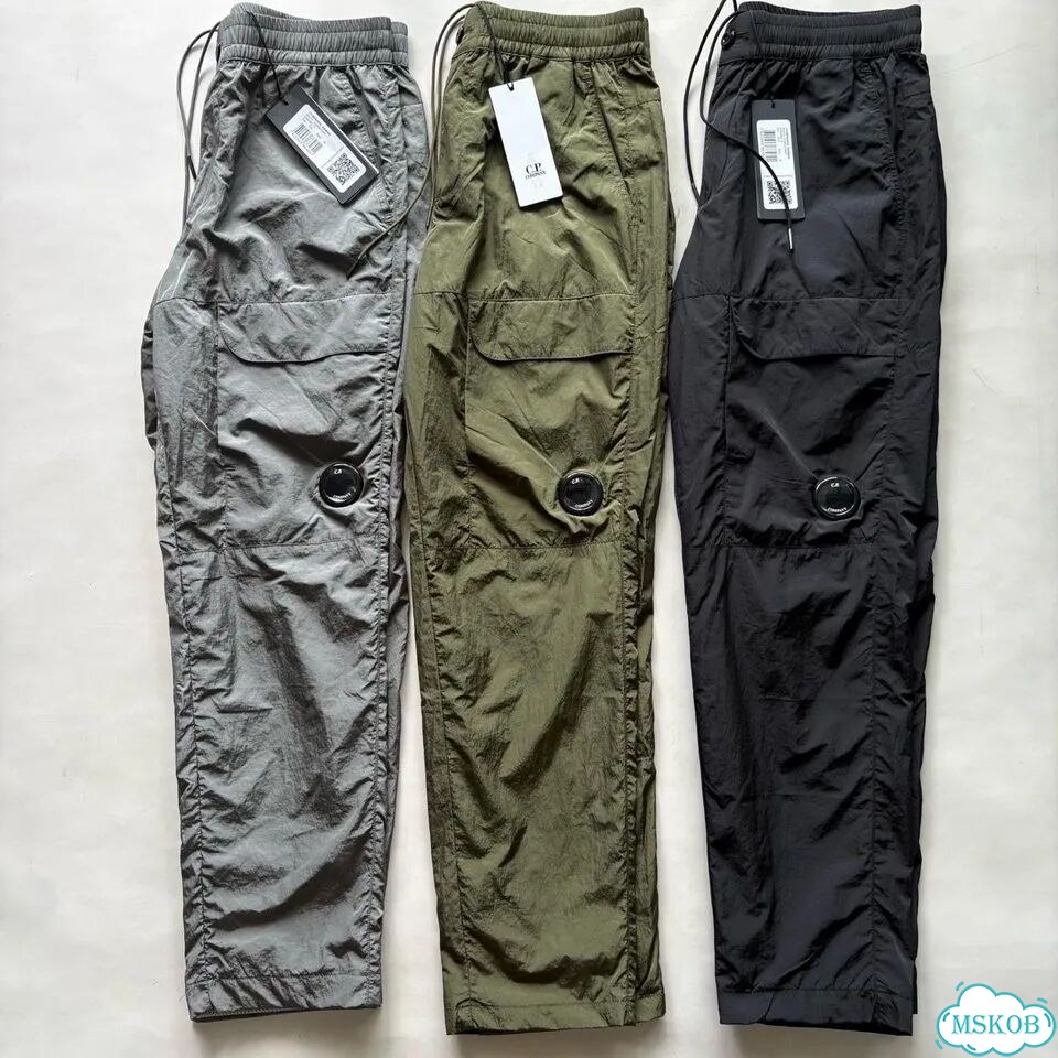 Штаны CP Company Chrome-R Loose Cargo Pants фото 1