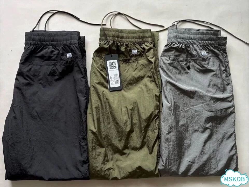 Штаны CP Company Chrome-R Loose Cargo Pants фото 2