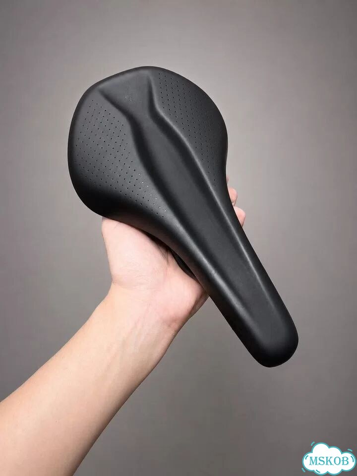 Седло Specialized bridge sport 143мм фото 1