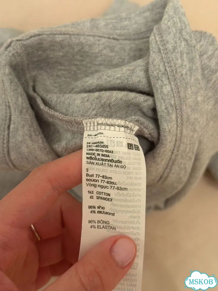 Uniqlo футболка топ фото 4