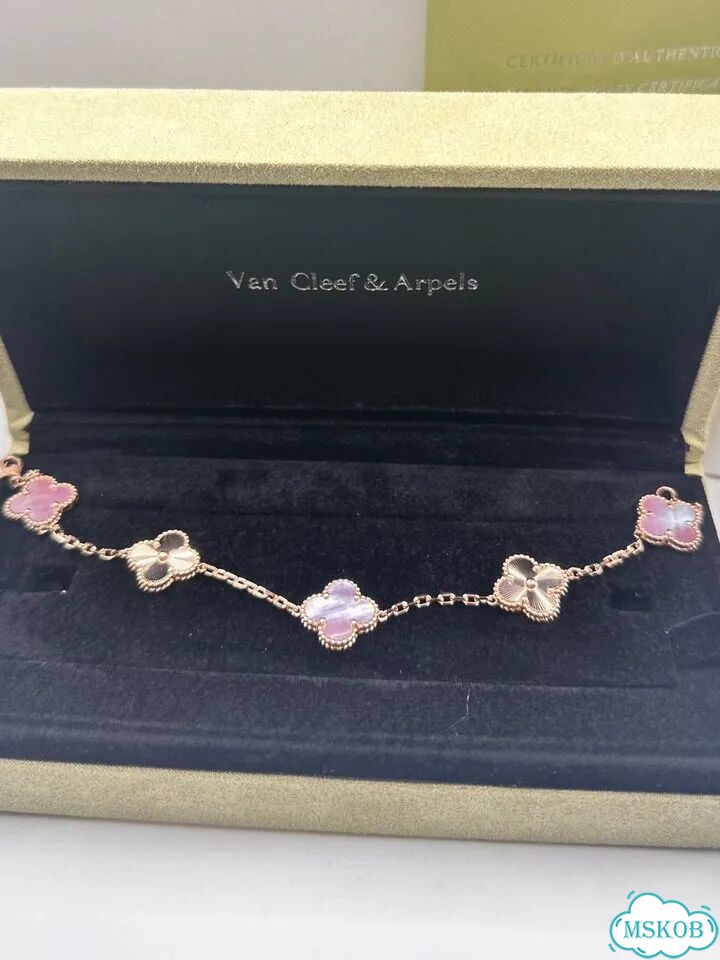 Van cleef arpels браслет розовый перламутр гильоше фото 1