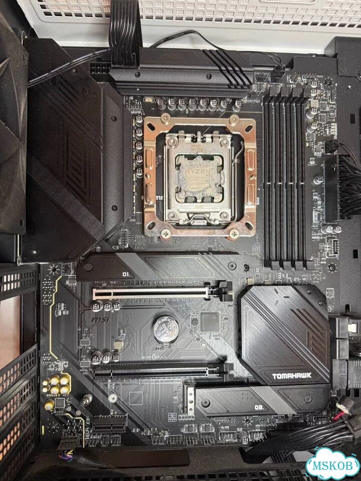 Msi MAG B650 tomahawk wifi + Ryzen 7 7700 фото 1