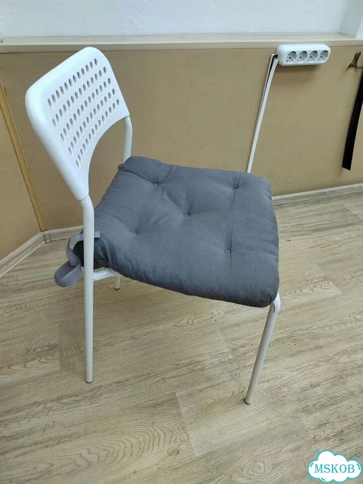 Стул IKEA фото 1