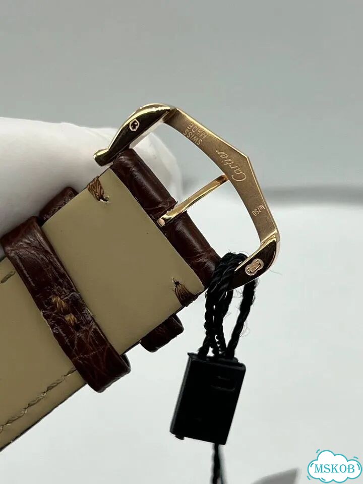 Часы женские Cartier Tank 27 мм кварцевые фото 8