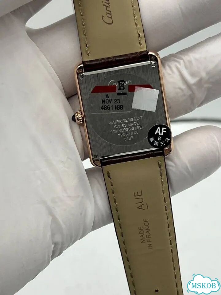 Часы женские Cartier Tank 27 мм кварцевые фото 9