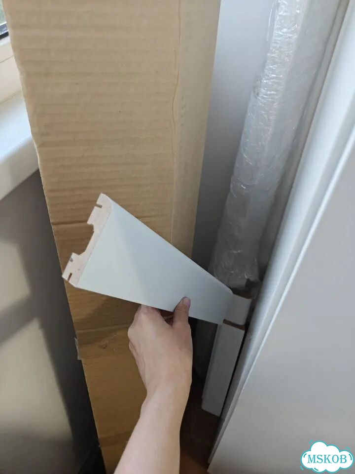 Плинтус напольный белый мдф (цена за 7шт) фото 2