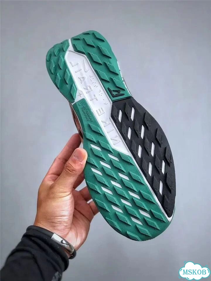 Кроссовки Nike Air Pegasus Trail 5 Premium фото 6