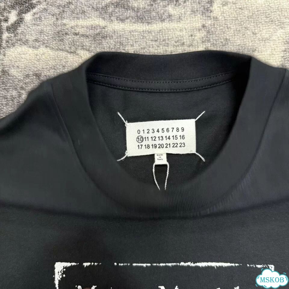 Футболка Maison margiela надпись таблица фото 4