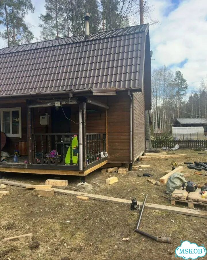 Замена гнилых венцов, ремонт полов, подъем домов фото 5