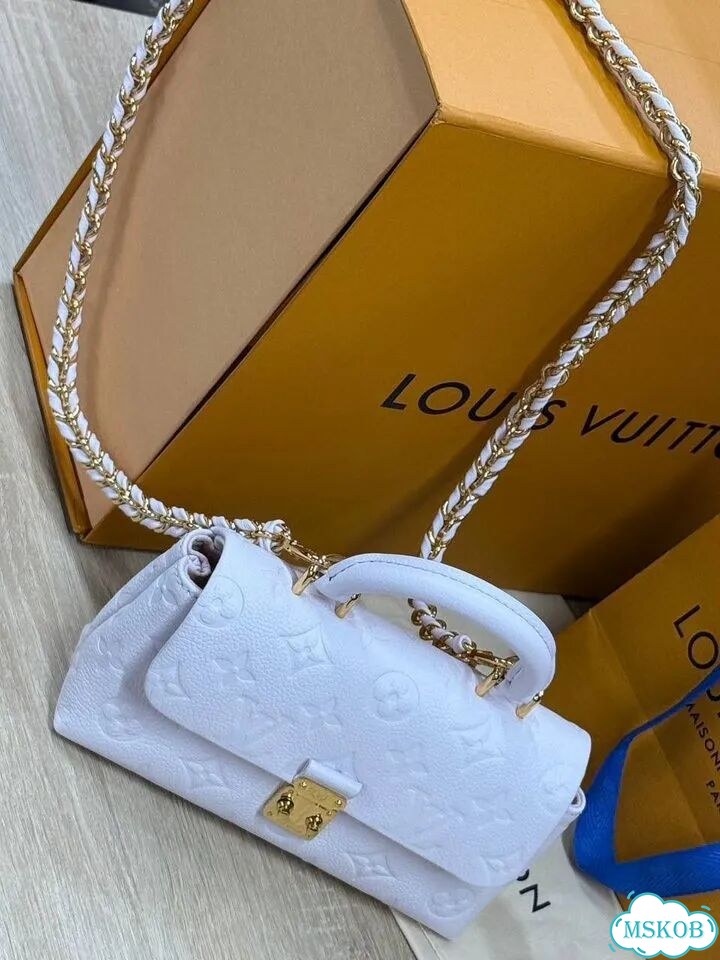 Louis vuitton nano madelein фото 3