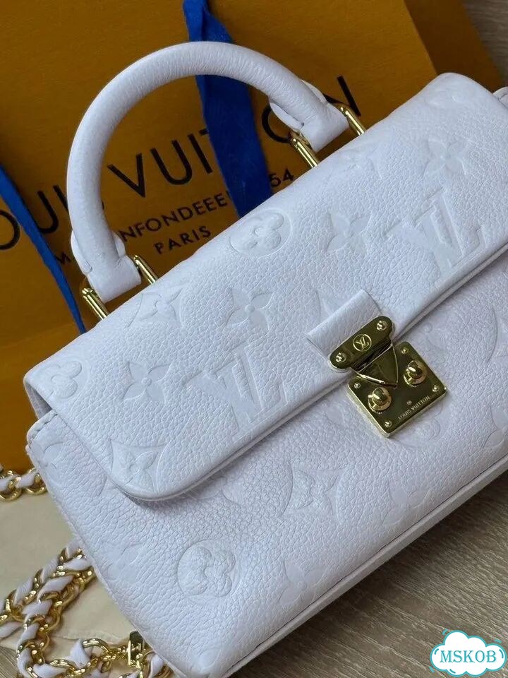 Louis vuitton nano madelein фото 4