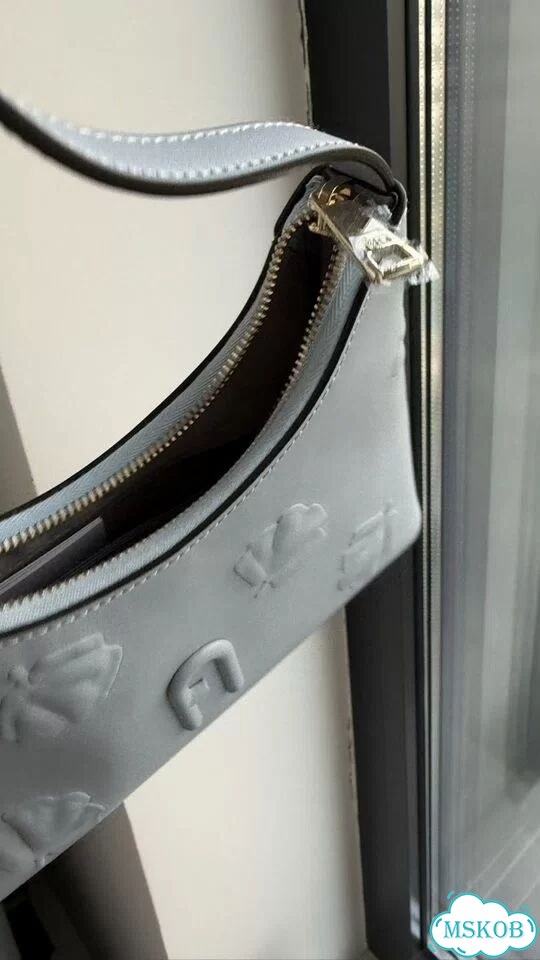 Кожаная сумка Furla оригинал фото 3