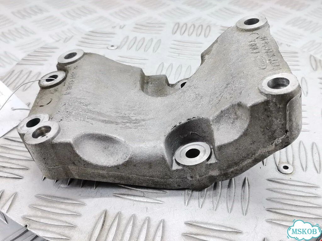 Кронштейн кондиционера Ford Focus 1 фото 4