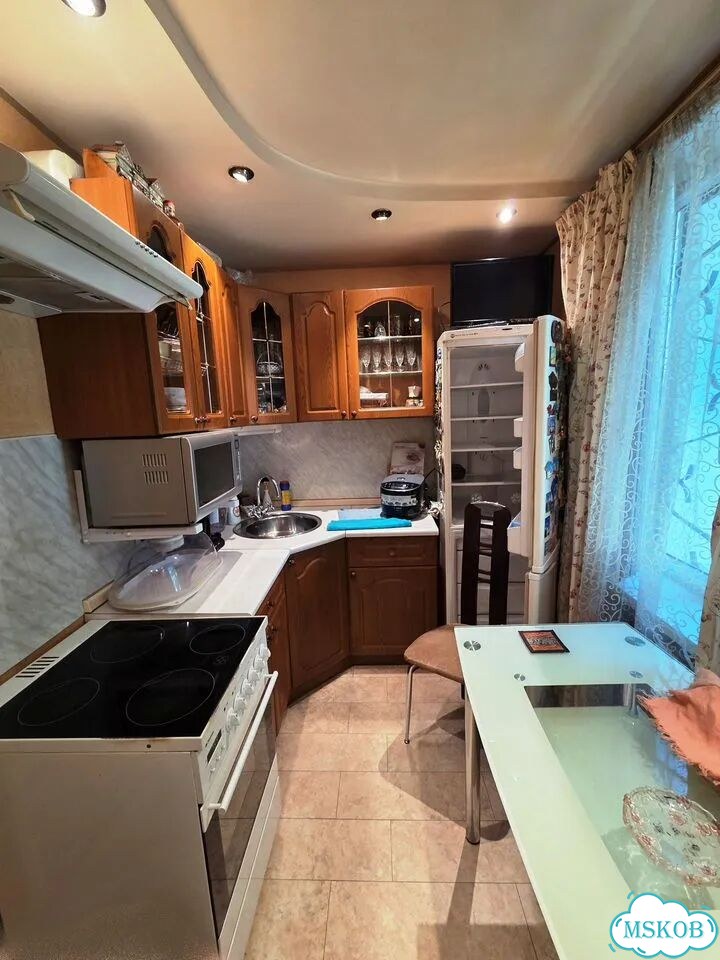 2-к. квартира, 45 м², 1/12 эт. фото 3