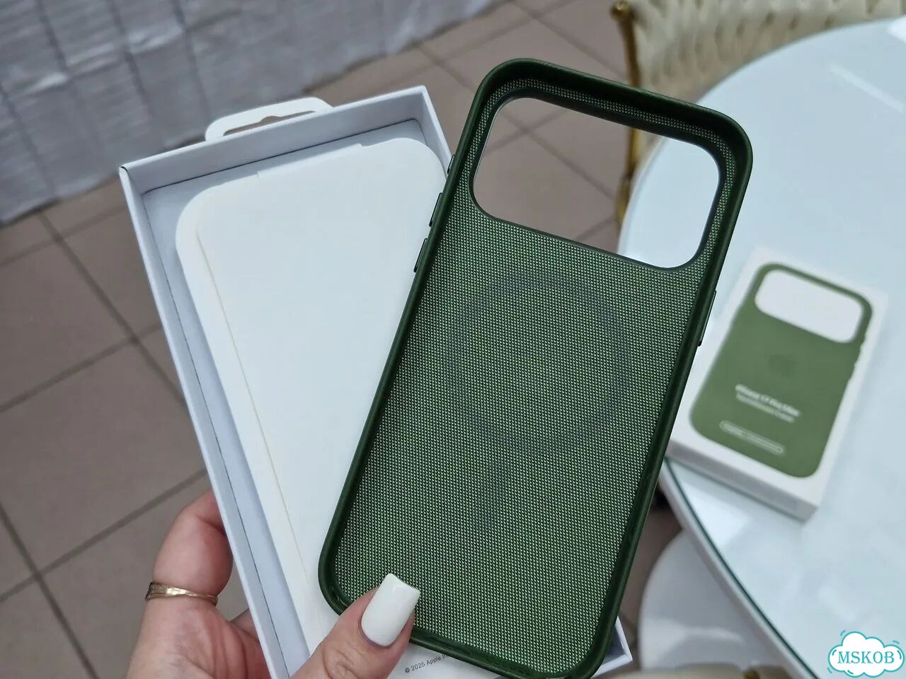 Чехол TechWoven 17 Pro Max зелёный фото 3
