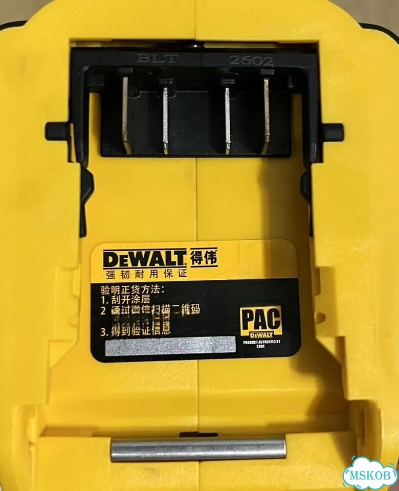 DeWalt DCG408 новая фото 5