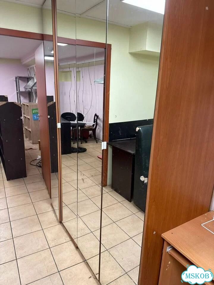 Шкаф распашной трёхстворчатый Шкаф фото 1