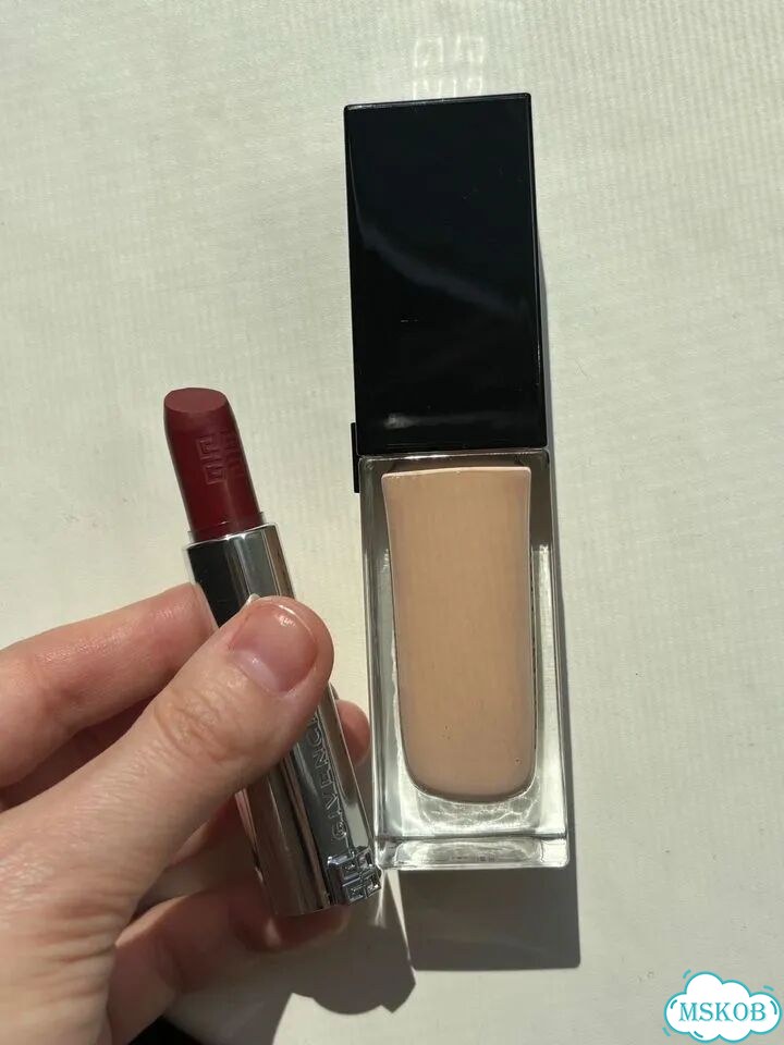 Givenchy. Тональный флюид+Помада фото 3