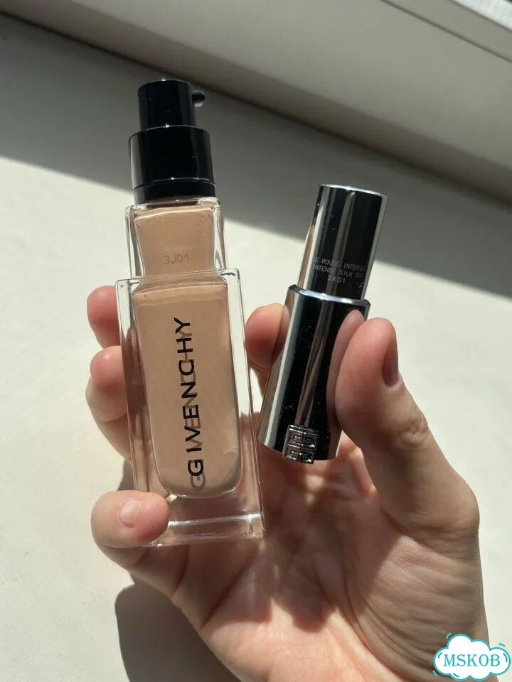 Givenchy. Тональный флюид+Помада фото 4
