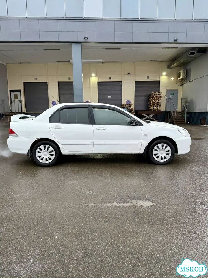 Mitsubishi Lancer 1.6 AT, 2004, 313 000 км фото 4
