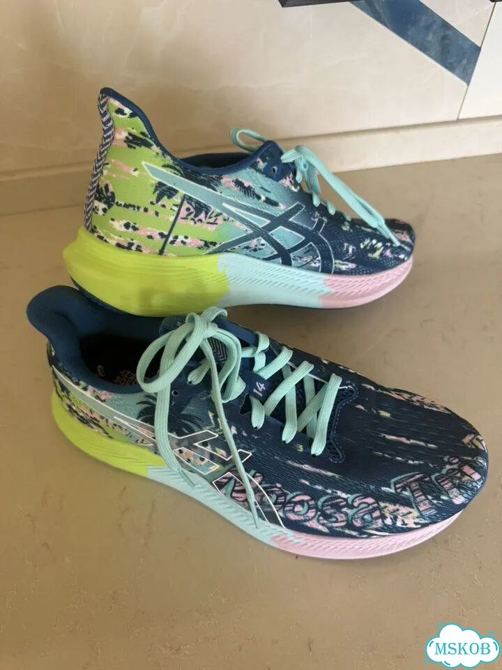 Новые женские кроссовки asics knit 39 фото 1