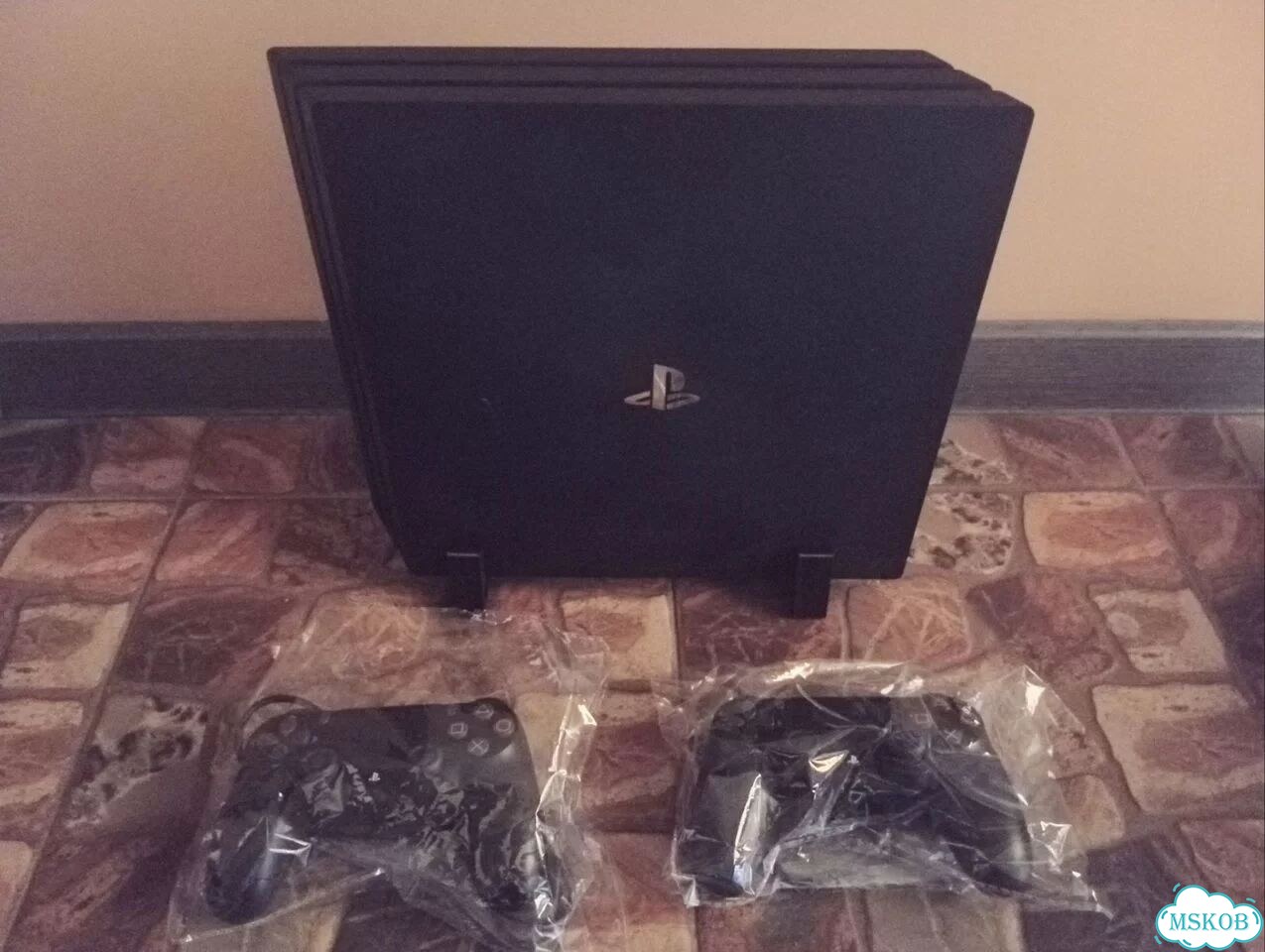 Sony PlayStation 4 Pro 1tb фото 1