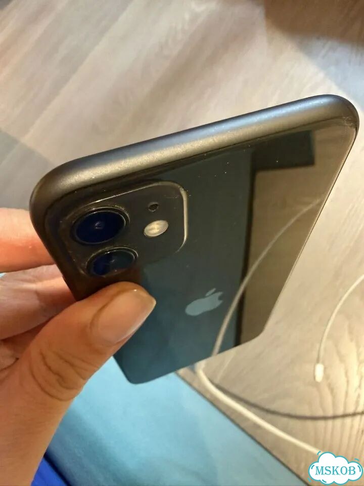 iPhone 11, 64 ГБ, 1 SIM фото 3