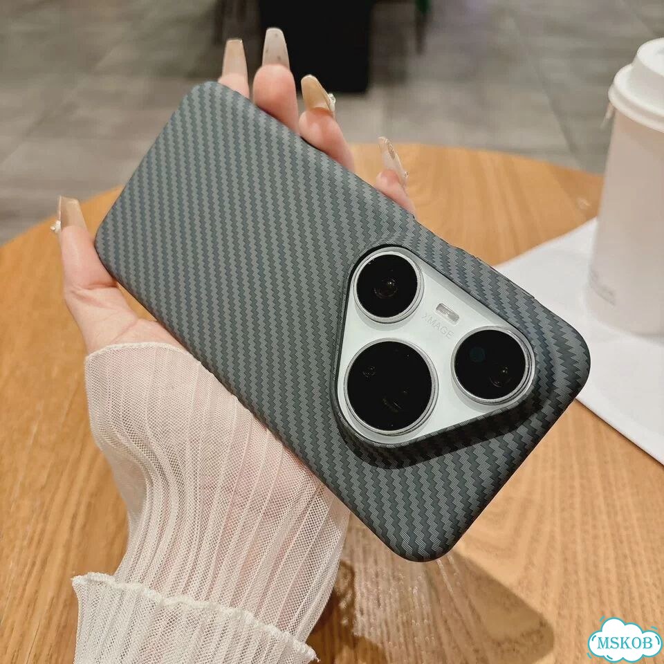 Чехол Huawei Pura 70 Ultra, черный, карбон фото 1
