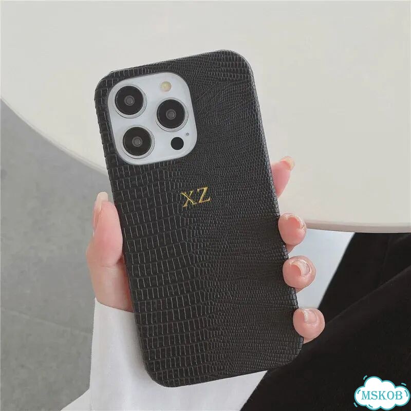 Черный кожаный чехол для iPhone 16 Pro Max с инициалами XZ фото 1