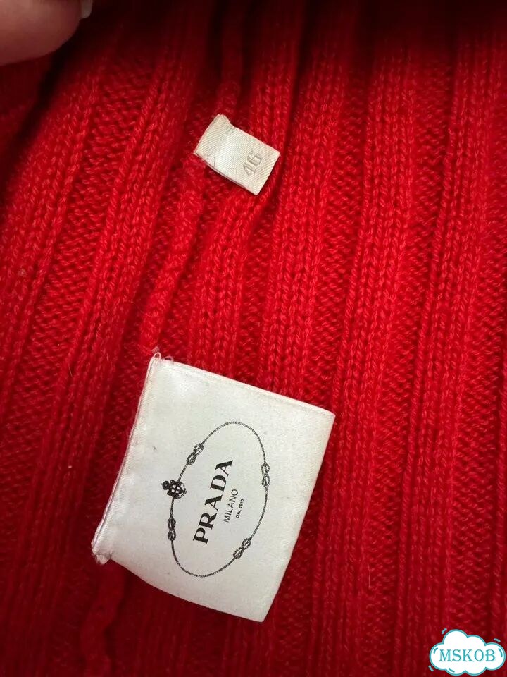 Свитер Prada оригинал фото 4