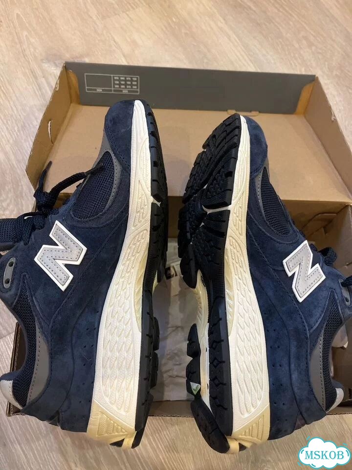 Кроссовки new balance m2002rca фото 5