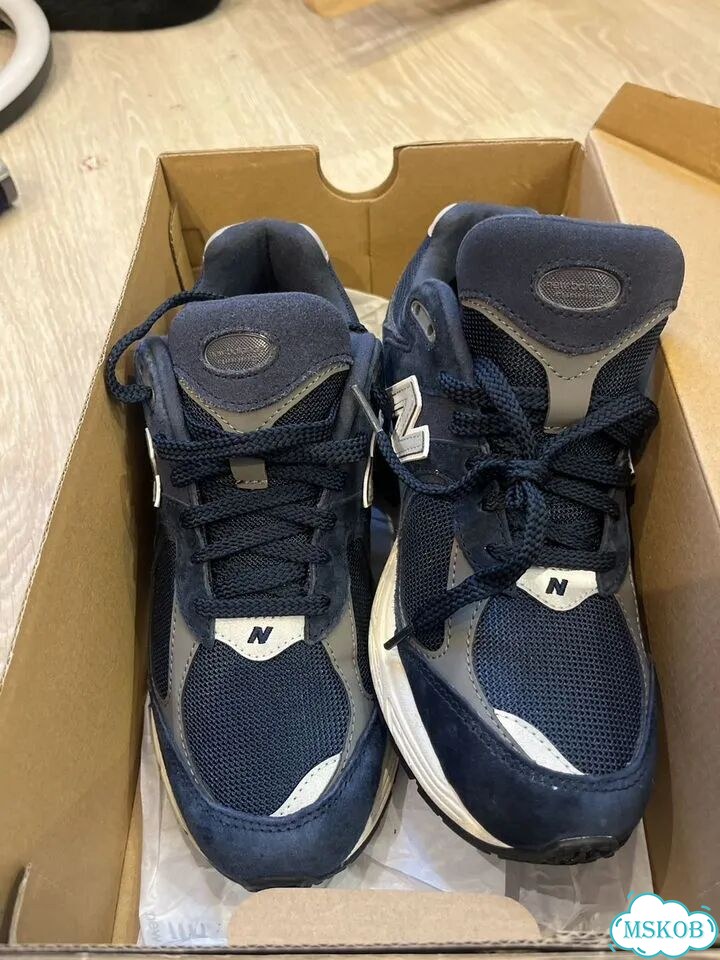 Кроссовки new balance m2002rca фото 8