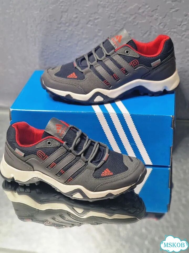 Кроссовки adidas Индонезия 41 размер 25.5см фото 2