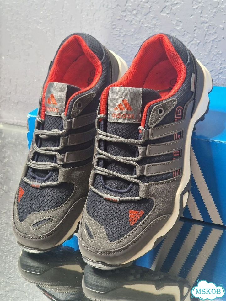 Кроссовки adidas Индонезия 41 размер 25.5см фото 4
